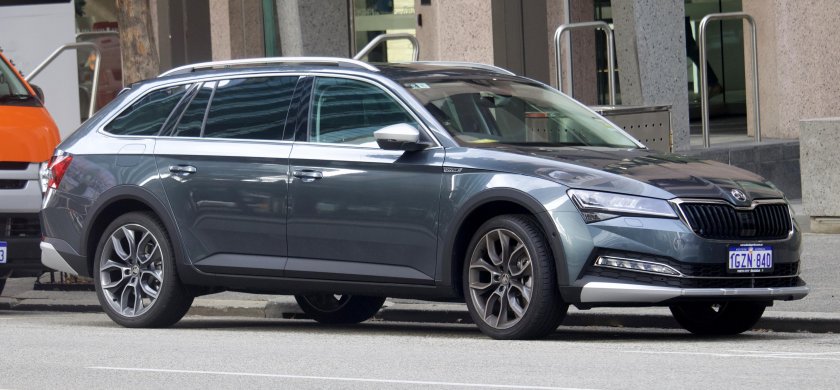 Шкода Суперб Скаут 2022