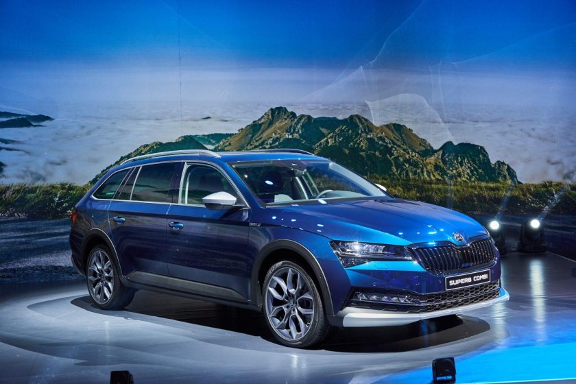 Суперб Скаут