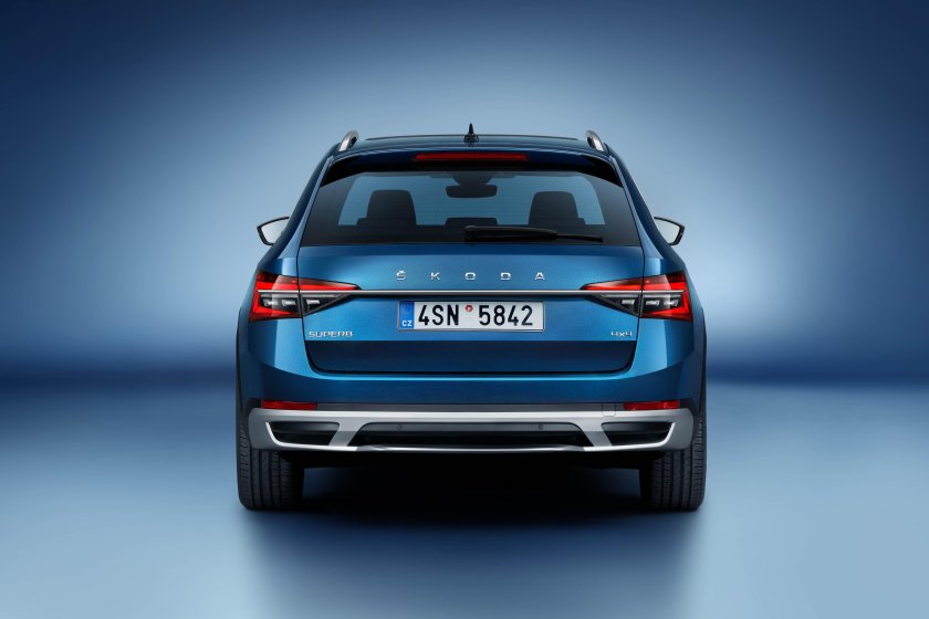 Шкода Суперб универсал Скаут