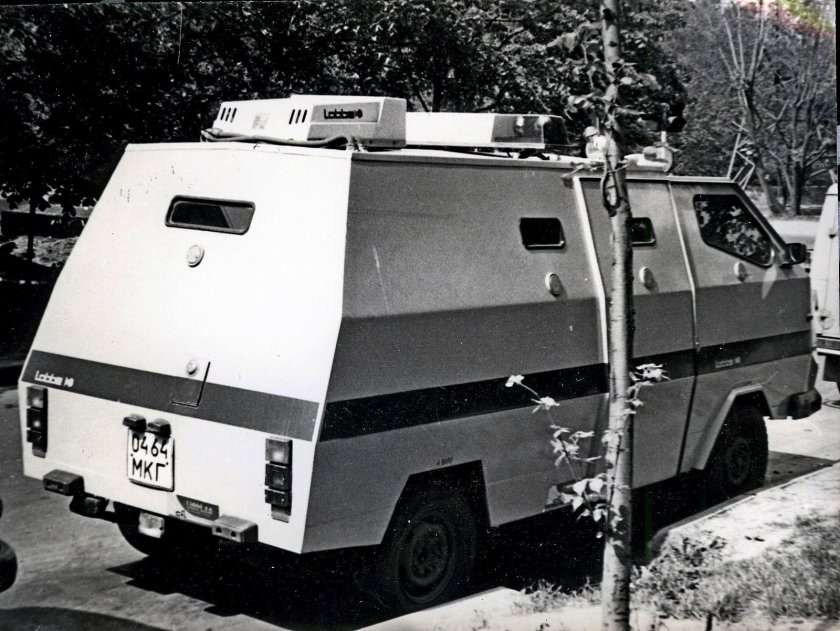 Инкассаторский броневик