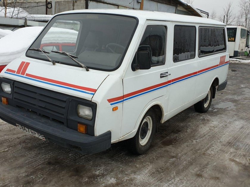 РАФ-2203 микроавтобус