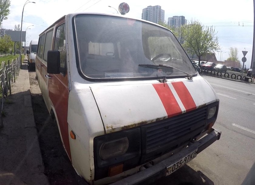 Заброшенный РАФ 2203