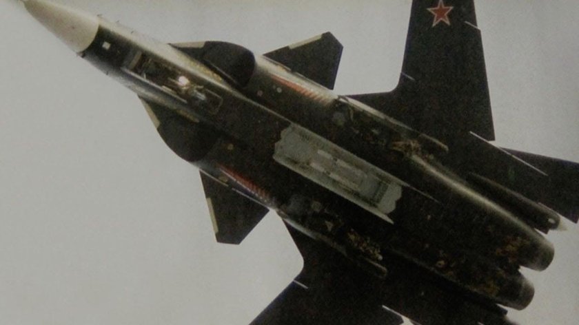 Самолет Беркут Су 47