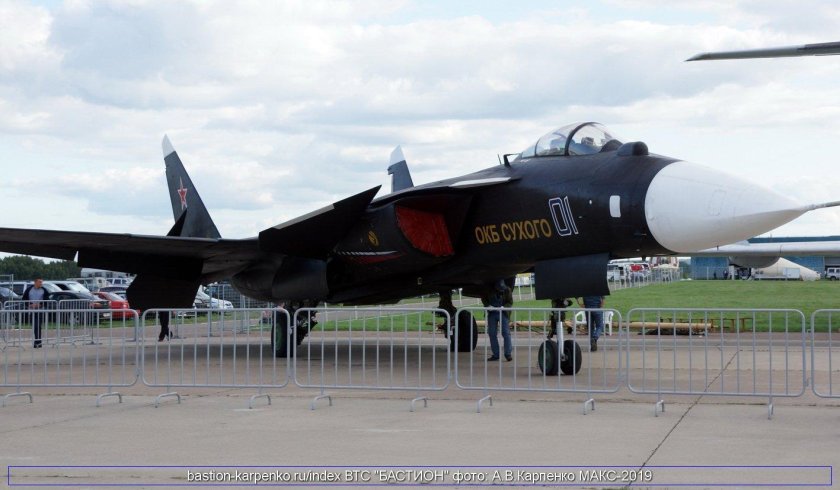 Су-47 Беркут кабина