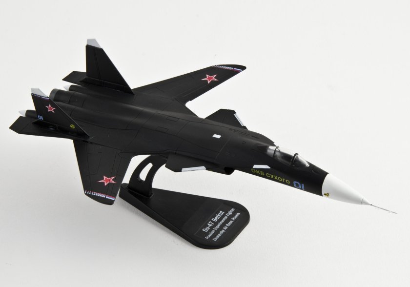 Самолет Беркут Су 47