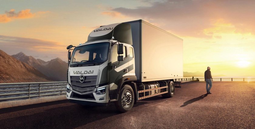Среднетоннажные грузовики