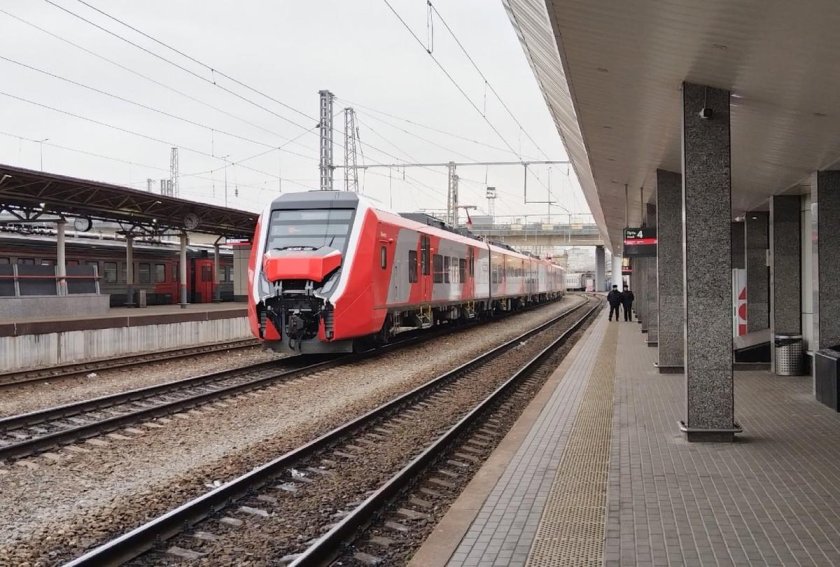 Электропоезд ласточка эс 1