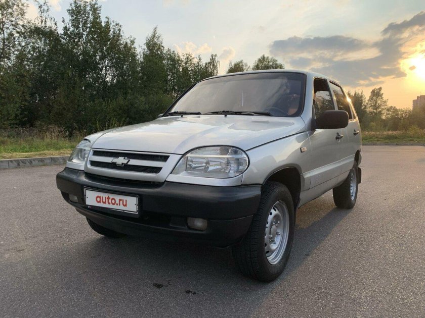Нива шевроле 2003 серебристый