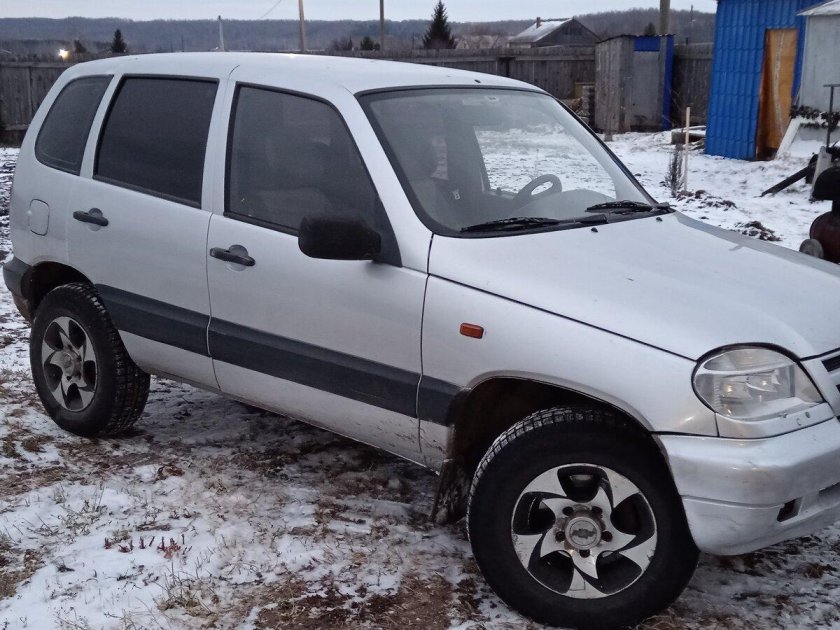 Нива шевроле 2005 года