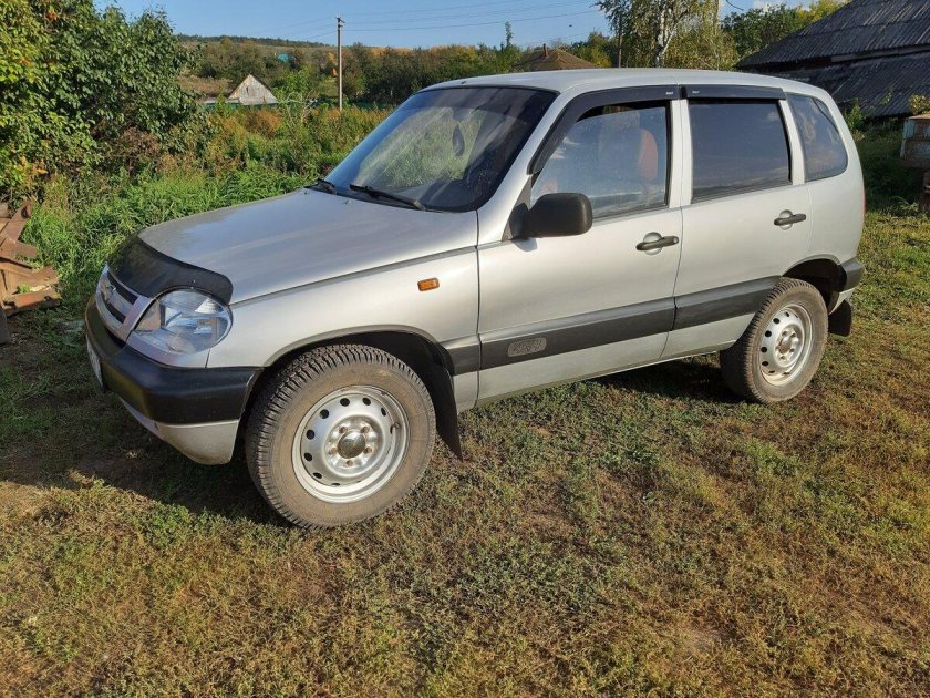 Шевроле Нива 2005