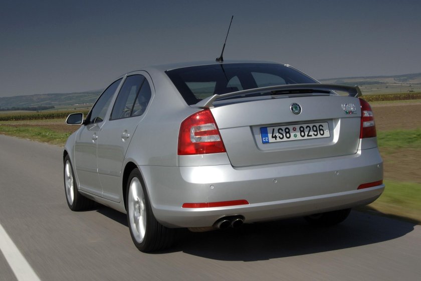 Skoda Octavia 2 поколения