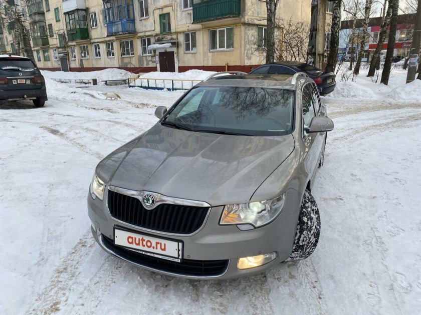 Skoda superb 2012
