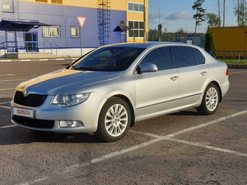 Шкода Суперб 2012