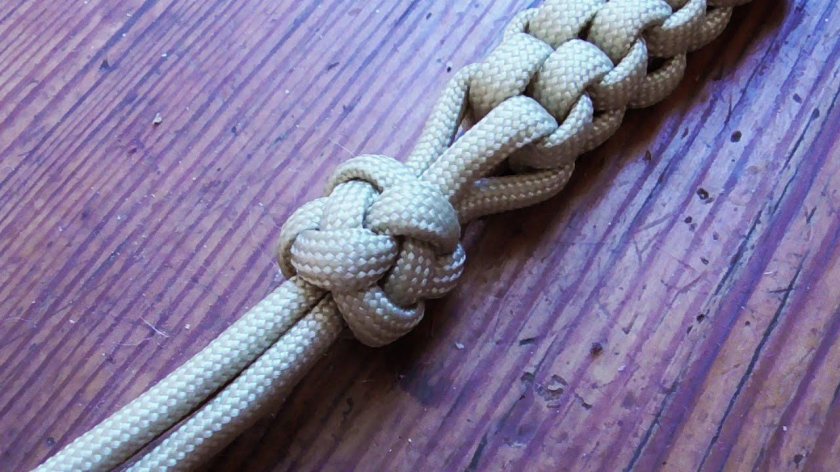 4 Strand Round Braid w/ Gaucho Knot | Swiss Paracord GMBH