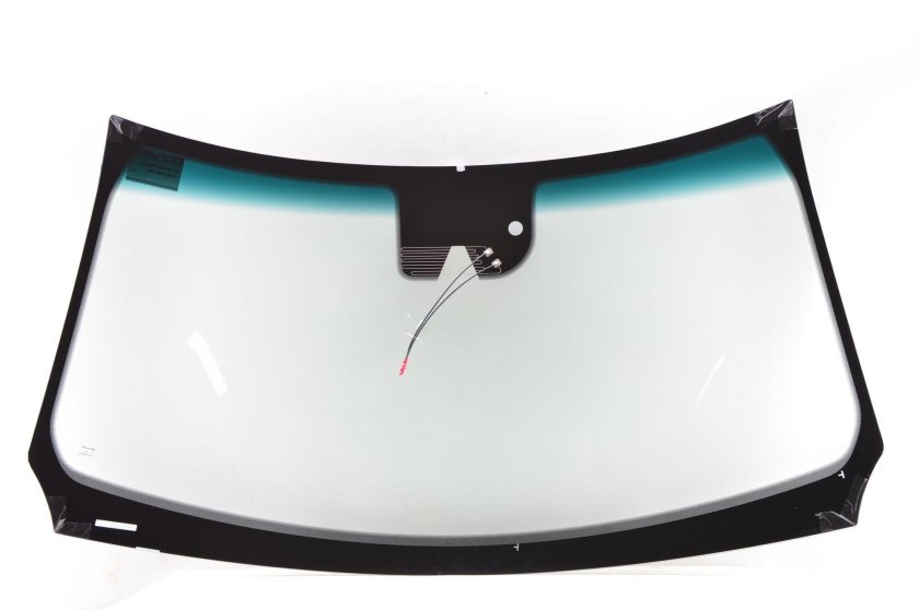 Стекла лобовые