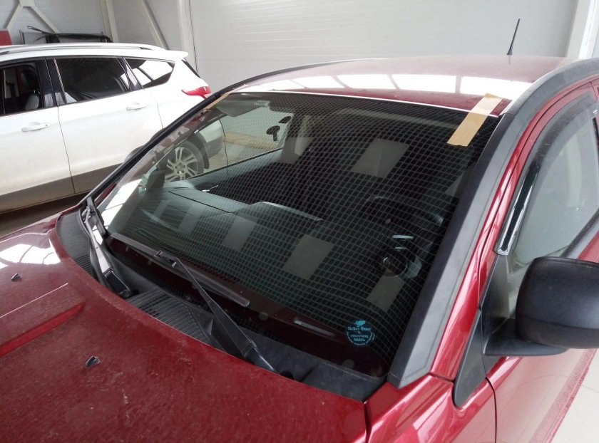 Лобовое стекло dodge Caliber