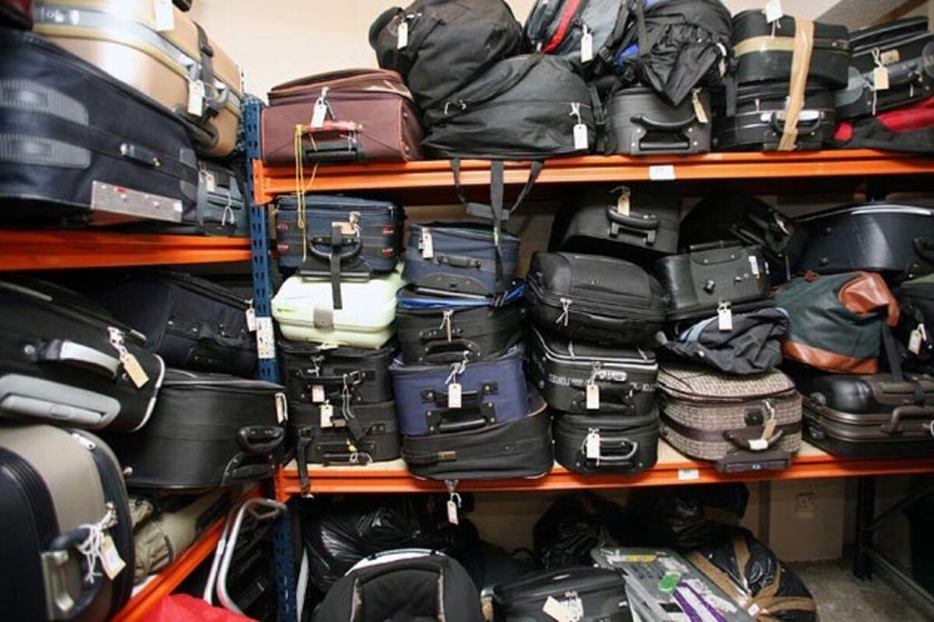 Внутренность чемодана