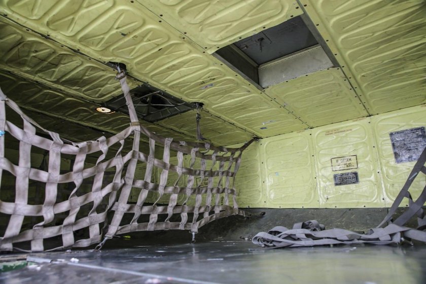 Грузовой отсек ту 154 с