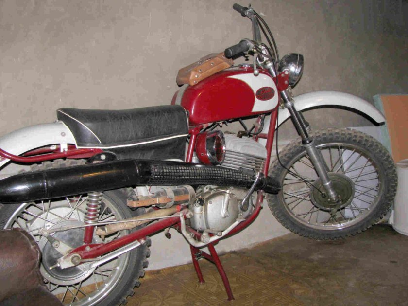 Ява банан мотоцикл