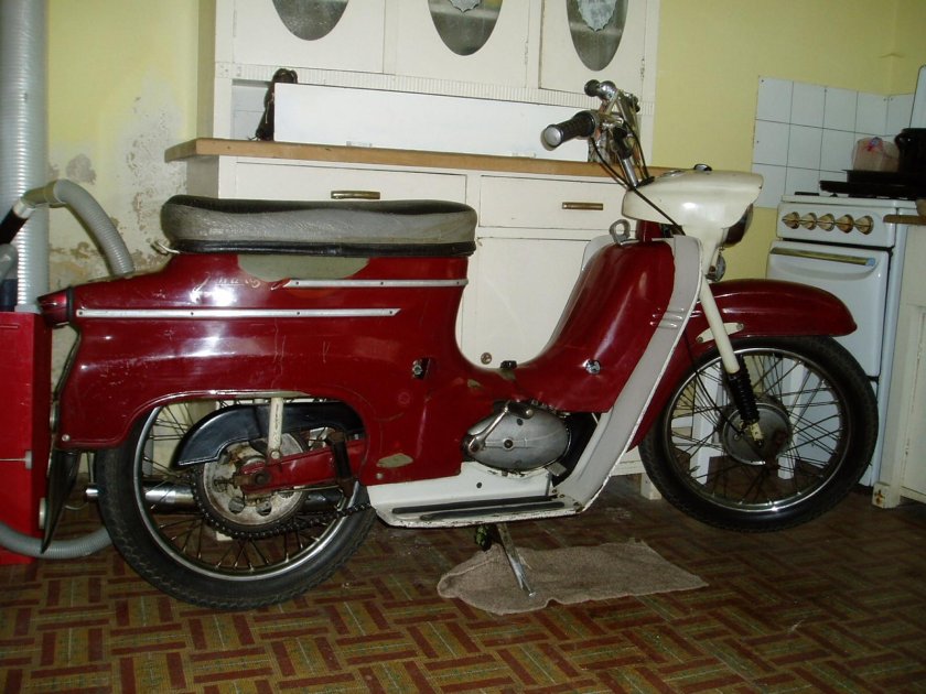 Ява 380 мотоцикл