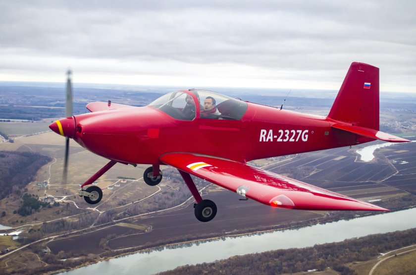 RV-7 самолет