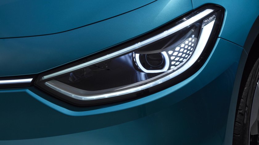 Адаптивные светодиодные фары нового Volkswagen Taos