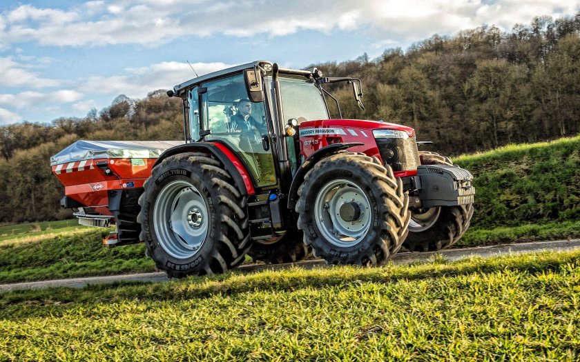 Massey ferguson mf 6713