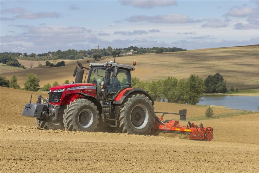 Massey Ferguson 8700s
