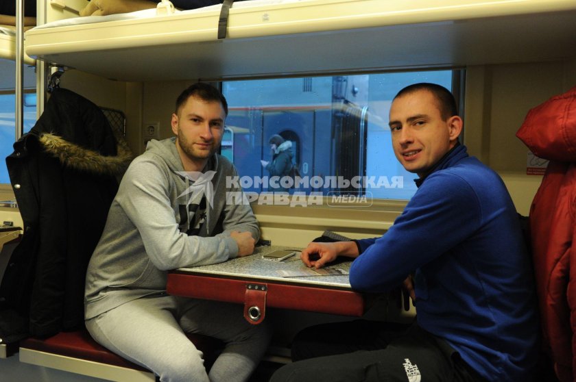 Поезд 007а Таврия