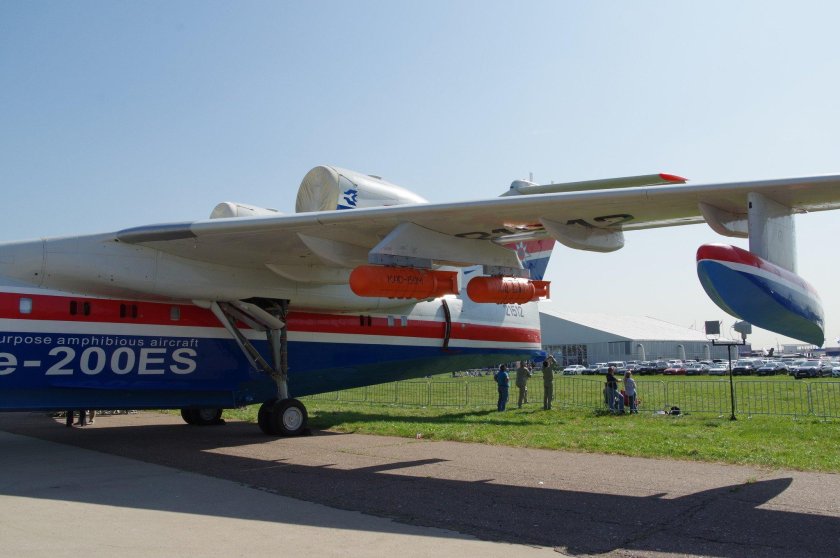 Самолет-амфибия бе-200