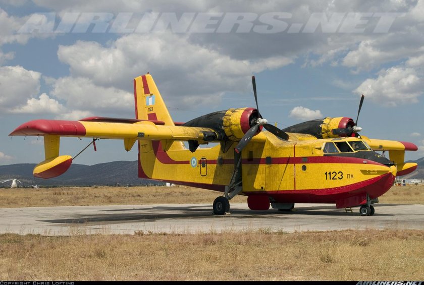 Самолёт Canadair CL-215
