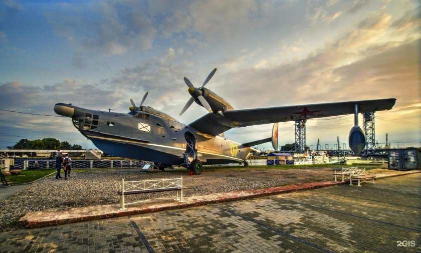 Гидросамолет бе-12 Калининград