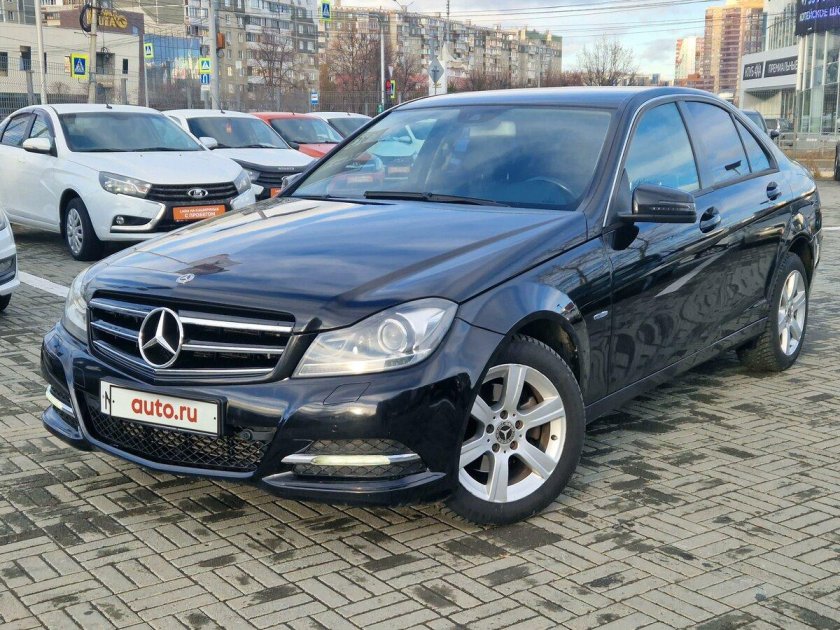 Мерседес c180 2012
