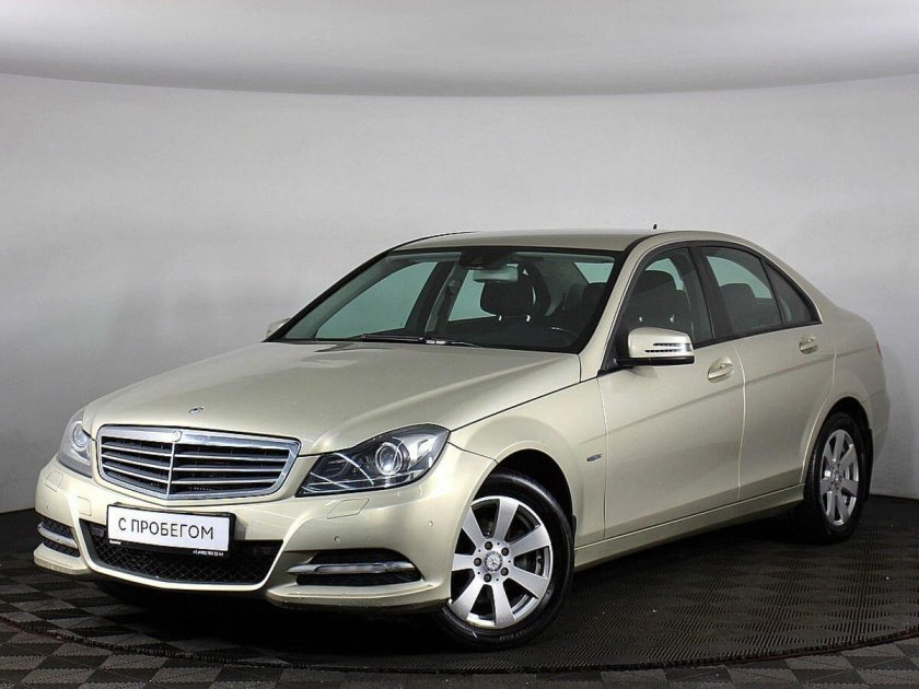 Мерседес-Бенц с200 2011