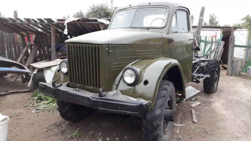 На шасси ГАЗ 63