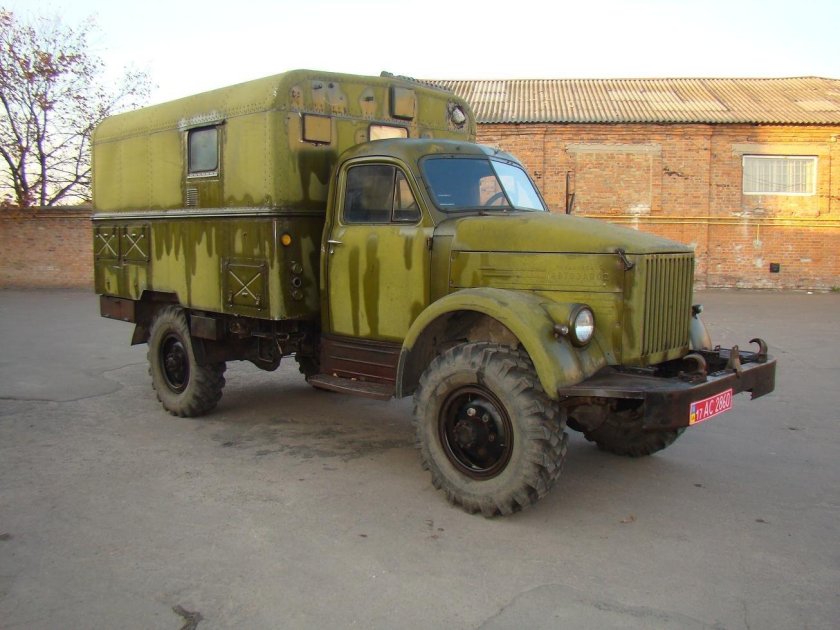 ГАЗ 63 кунг радиостанция