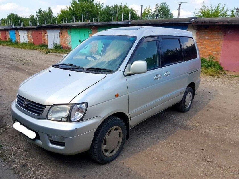 Toyota Lite Ace Noah 2001