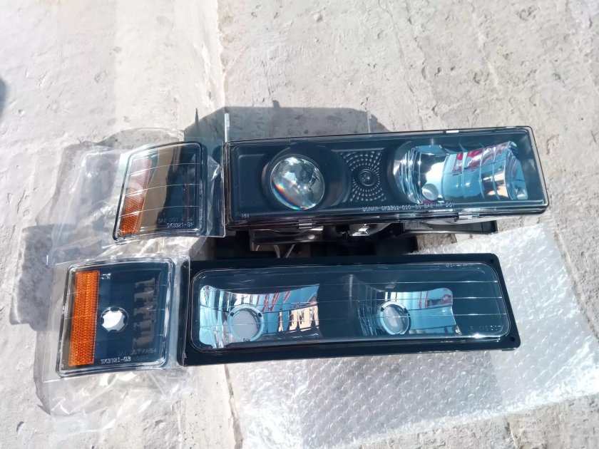 Фары Шевроле Тахо 410