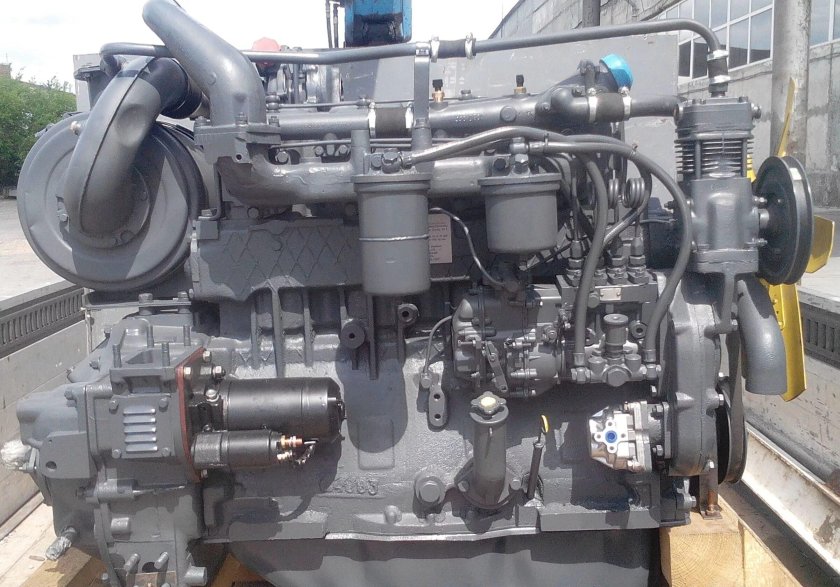 Двигатель АМЗ д442