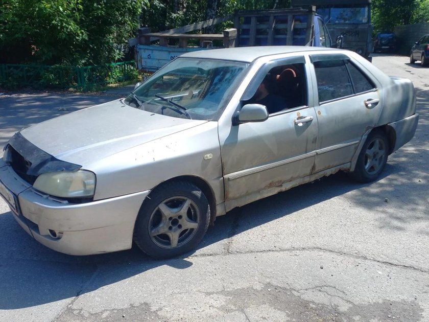 Машина Chery Amulet a15