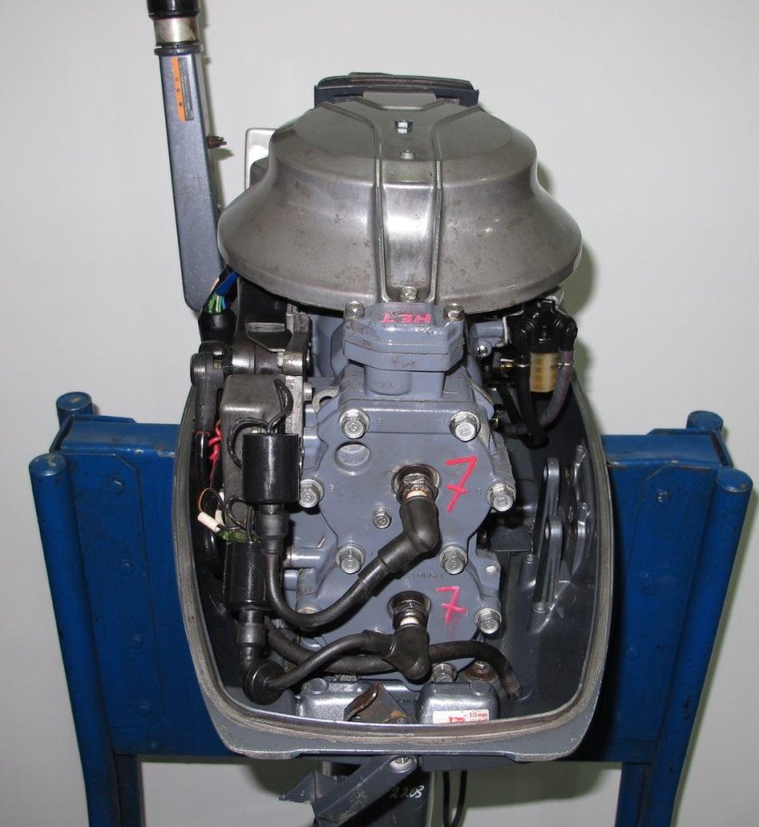 Лодочный мотор yamaha