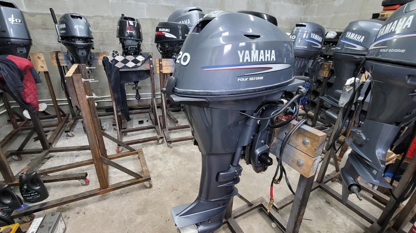 Лодочный мотор yamaha