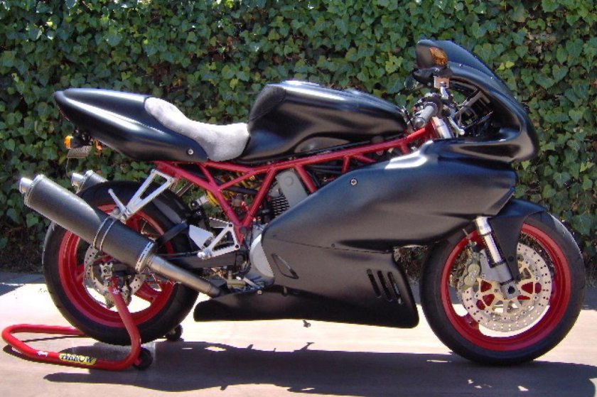 Ducati Supersport 750