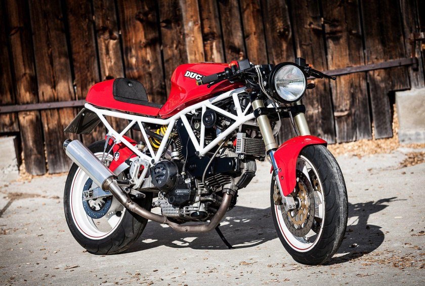 Ducati Supersport 750