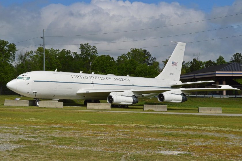 Boeing EC-135