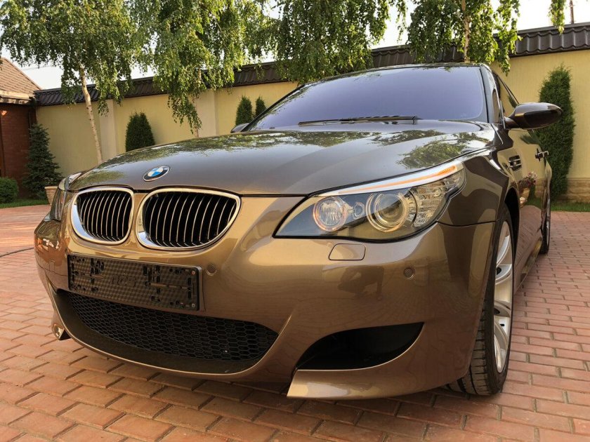 БМВ Дельфин е60