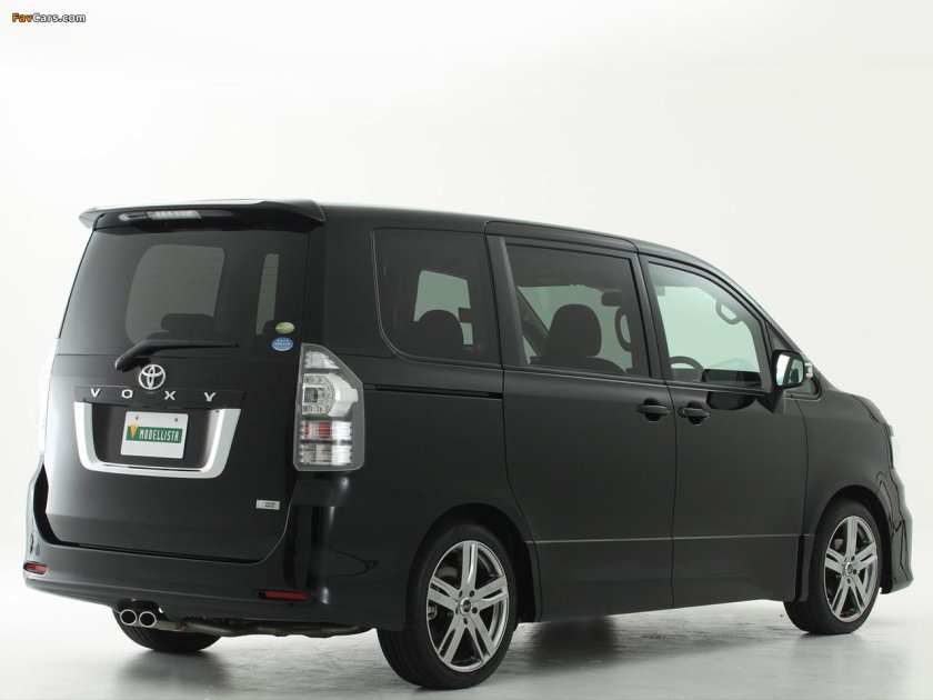 Тойота Вокси 2009