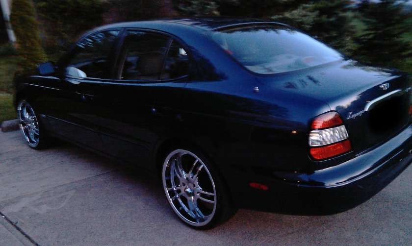 Машина Daewoo Leganza