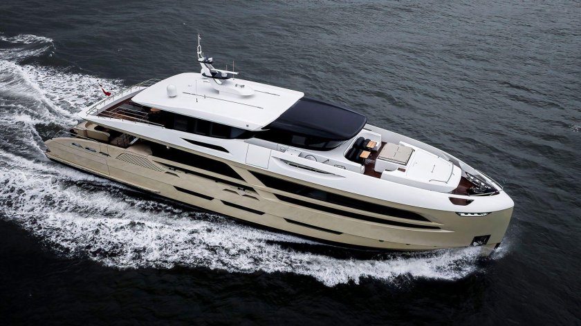 Ferretti 1000 яхта