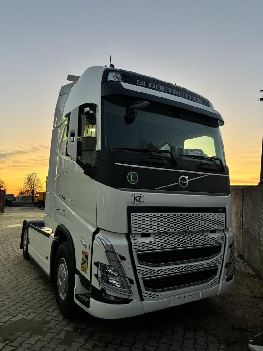 Новый тягач вольво